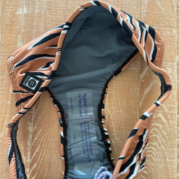 Jolyn Clothing Tiger Stripe Bikini Bottom - Picture 3 of 4